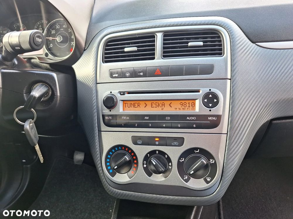 Fiat Grande Punto 1.4 8V - 15
