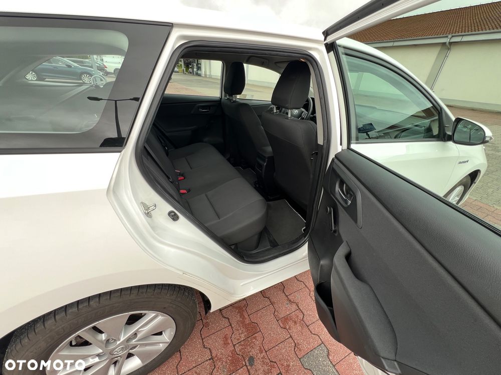 Toyota Auris Hybrid 135 Comfort - 19