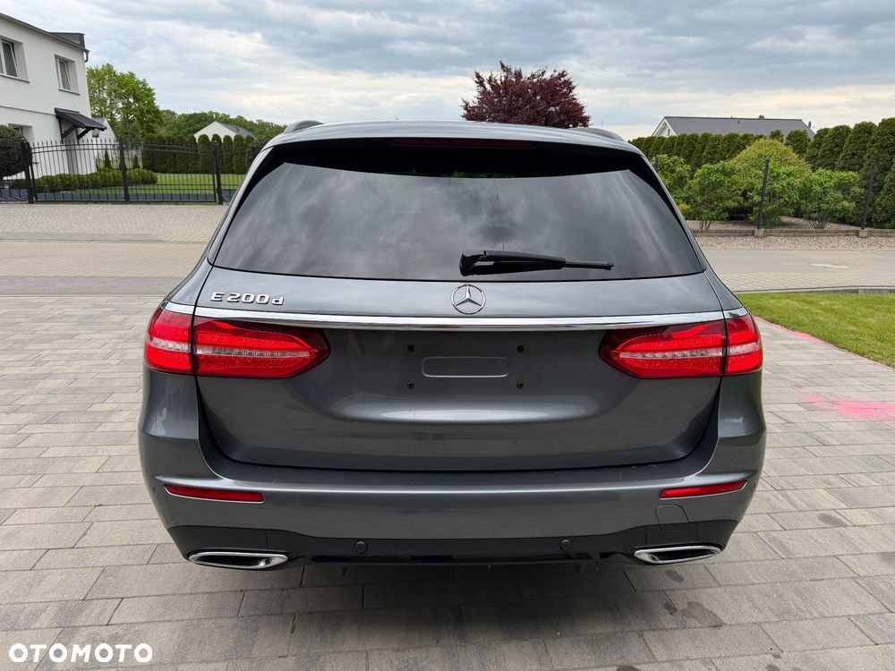 Mercedes-Benz Klasa E 200 d 9G-TRONIC AMG Line - 6