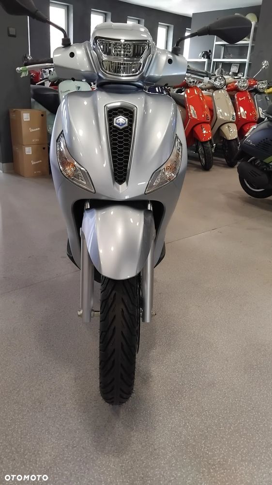 Piaggio Medley - 5