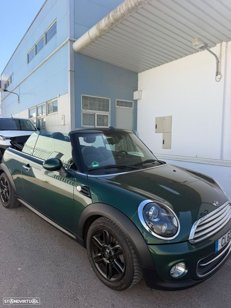 MINI Cabrio Cooper Auto - 23