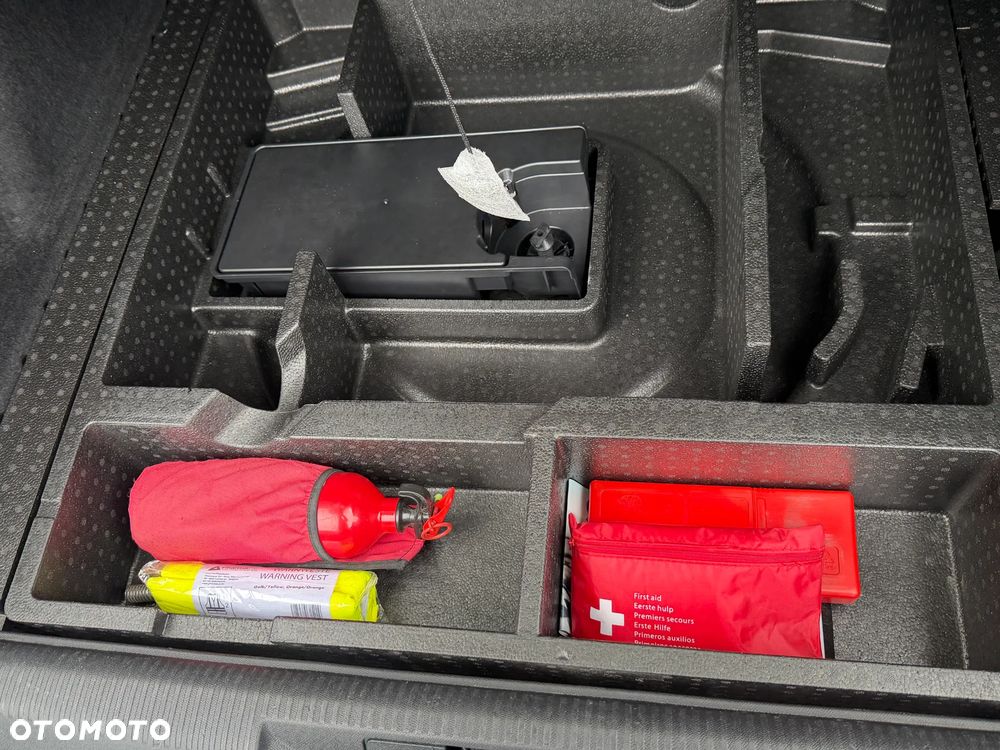 Peugeot 308 BlueHDi FAP 130 Stop & Start Allure - 24