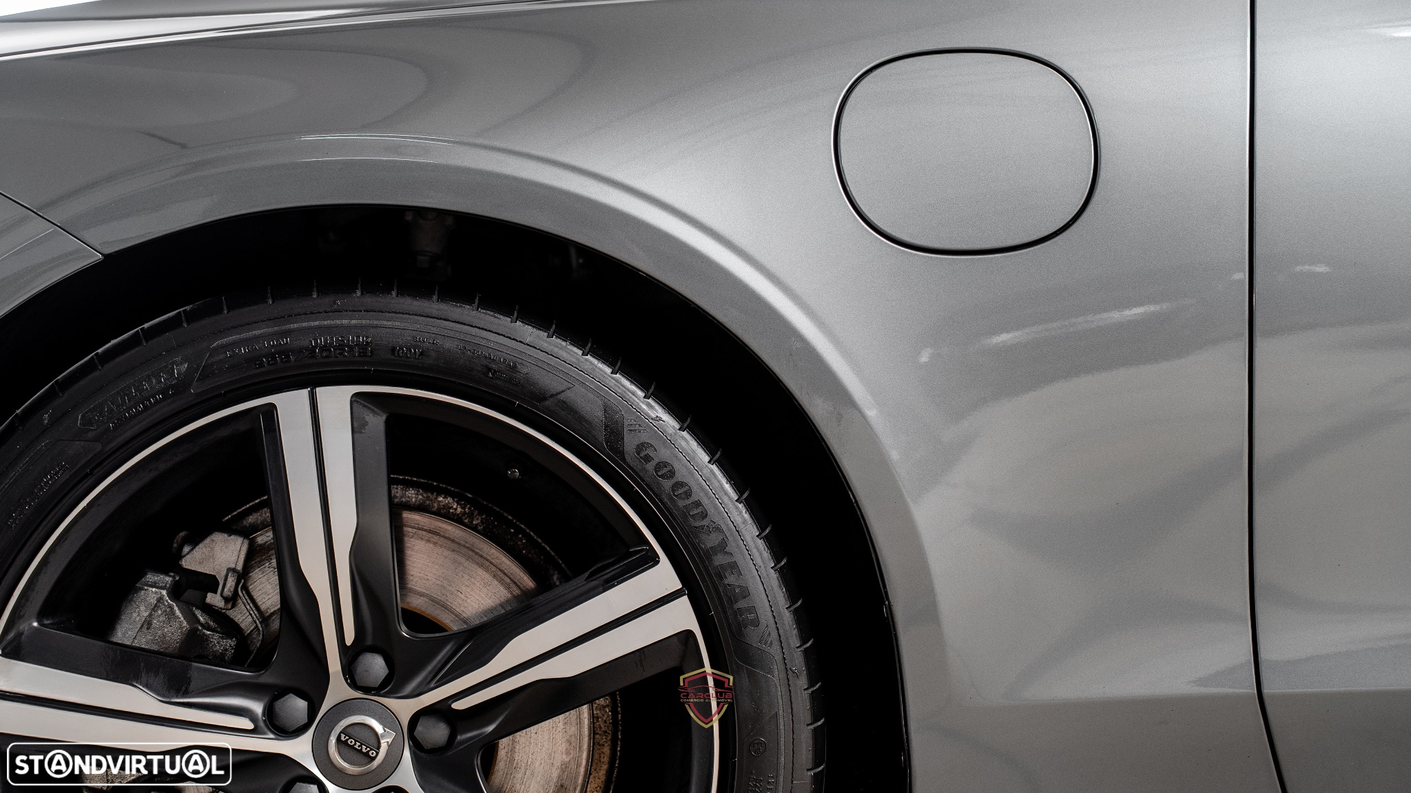 Volvo S90 2.0 T8 R-Design AWD Geartronic - 17
