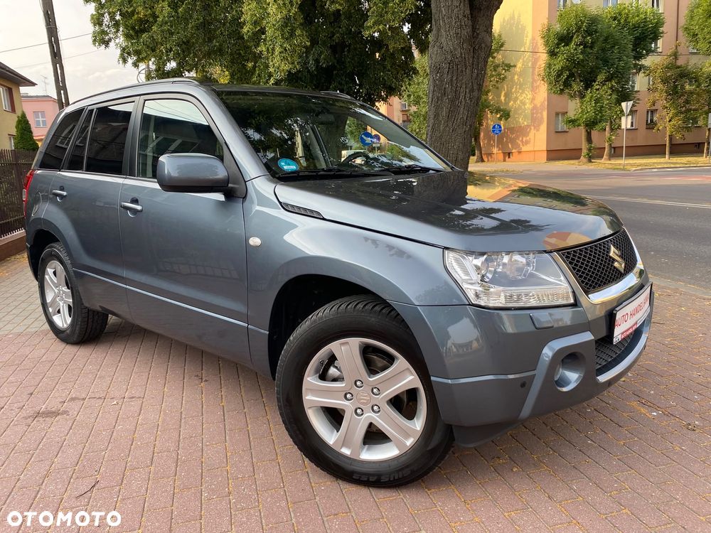 Suzuki Grand Vitara 2.0 Comfort Limited - 25