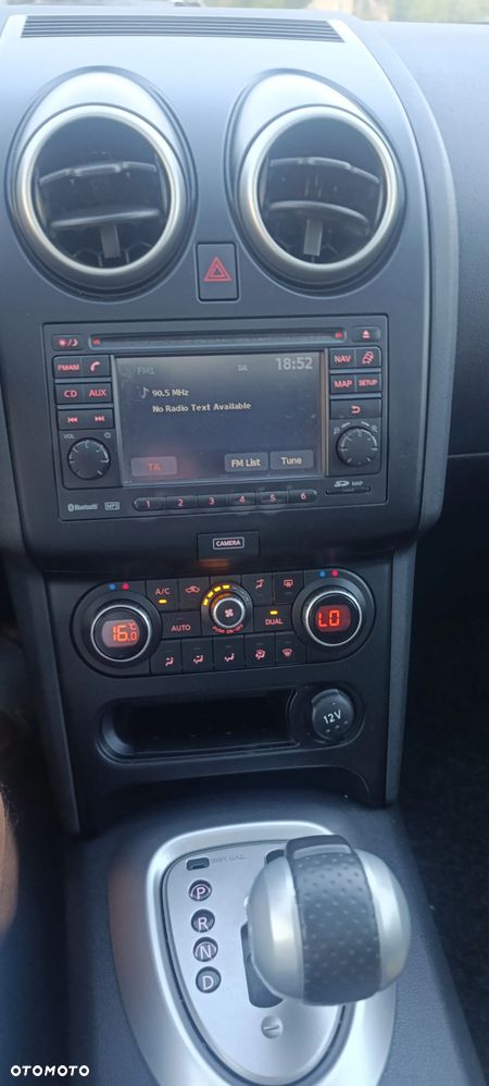 Nissan Qashqai 2.0 dCi 4x4 Tekna EU5 - 8