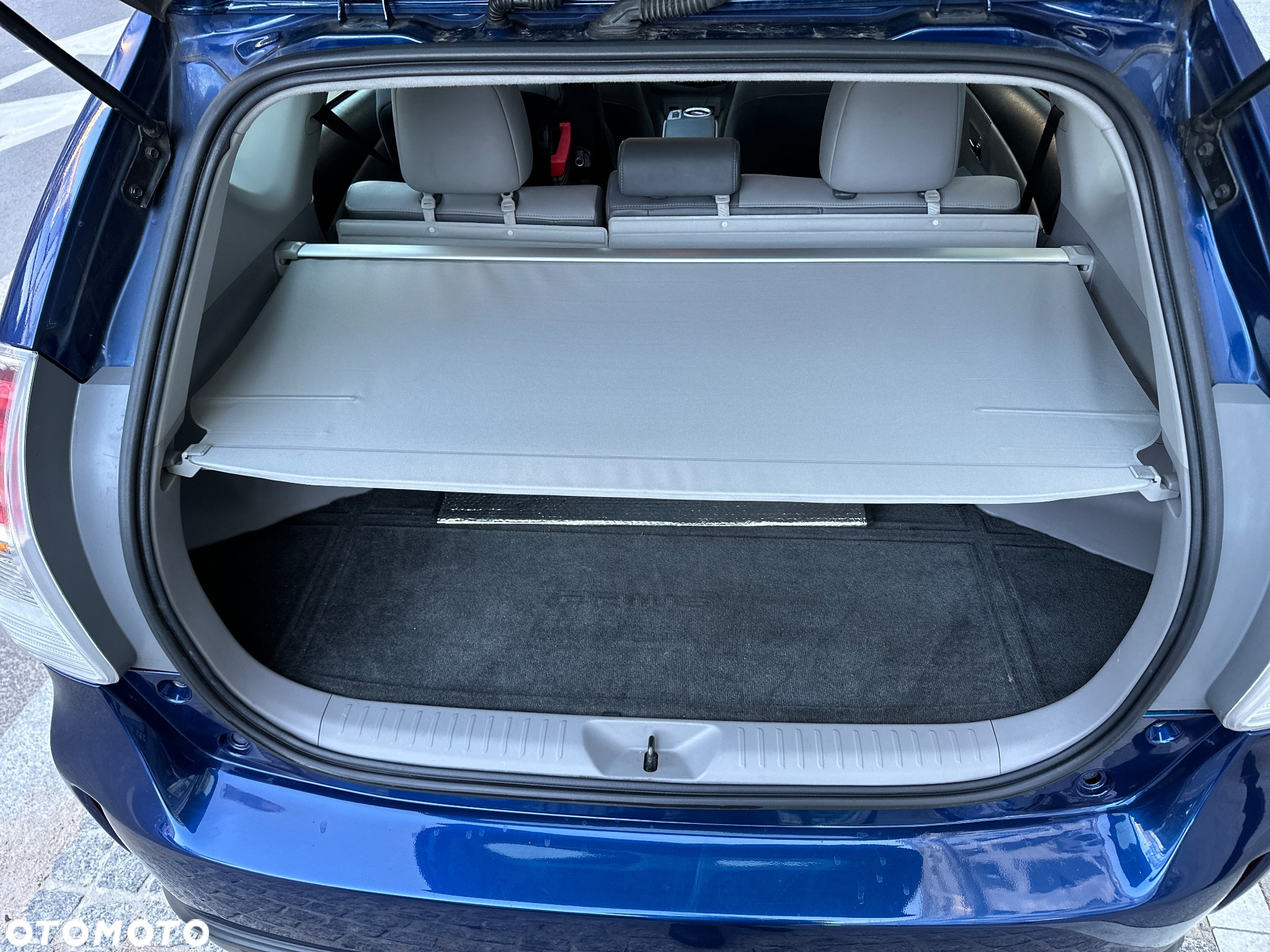 Toyota Prius+ (Hybrid) Comfort - 9