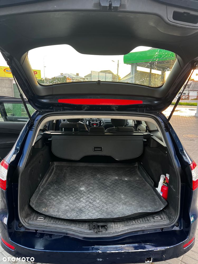 Ford Mondeo 2.0 TDCi Ambiente - 4