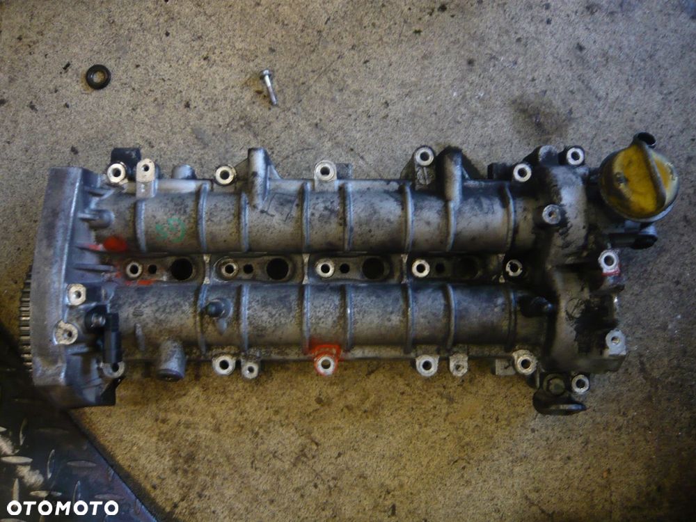 Pokrywa zaworów 55182898 Opel Astra H Vectra C Zafira B - 1