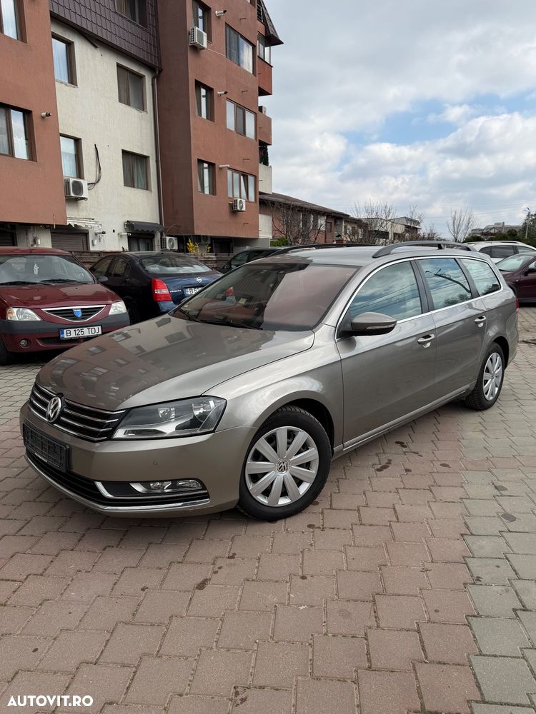 Volkswagen Passat 2.0 TDI 4Motion DPF DSG Comfortline - 1