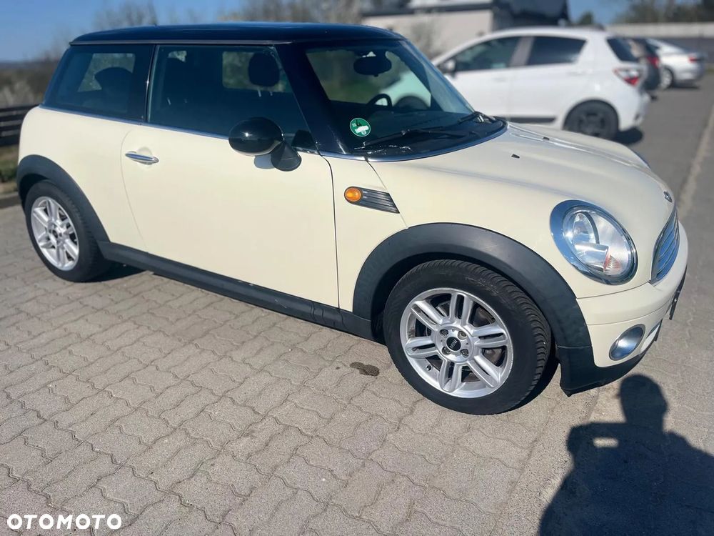 MINI Cooper Standard - 9