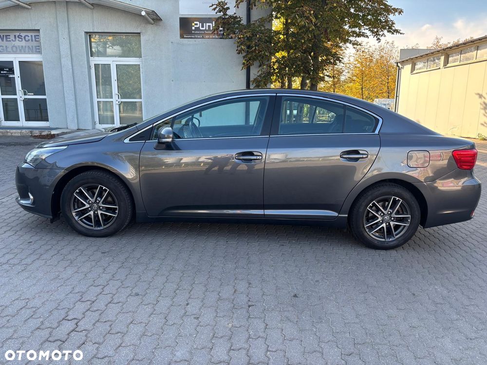 Toyota Avensis 2.0 D-4D Luna - 5