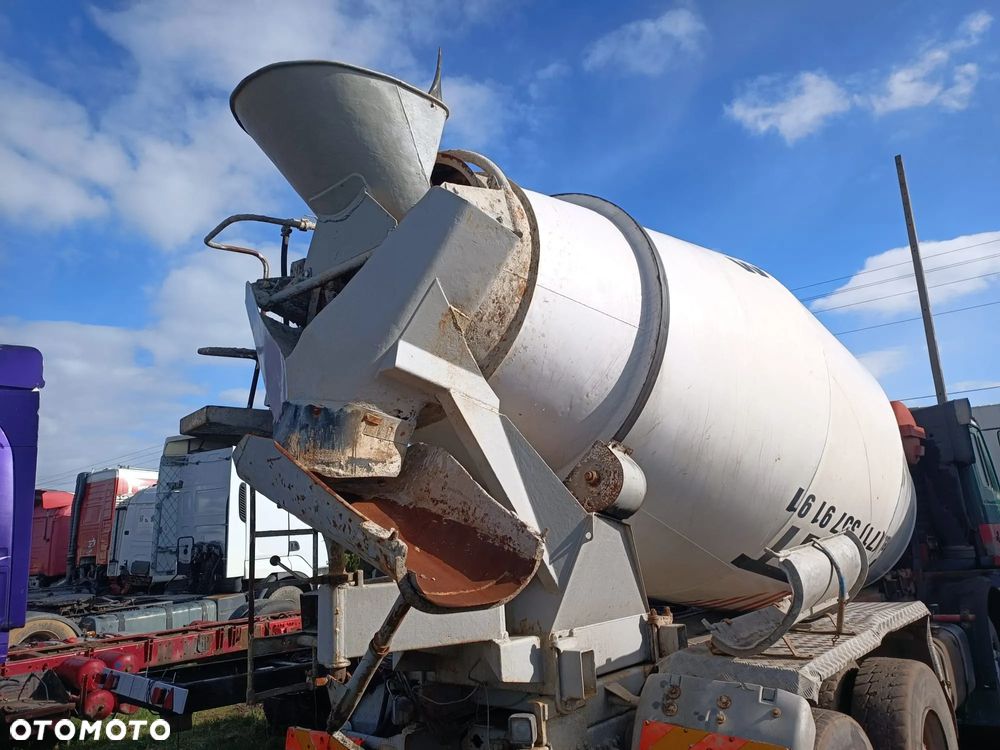 ZABUDOWA GRUSZKA 9M3 LIEBHERR - 4