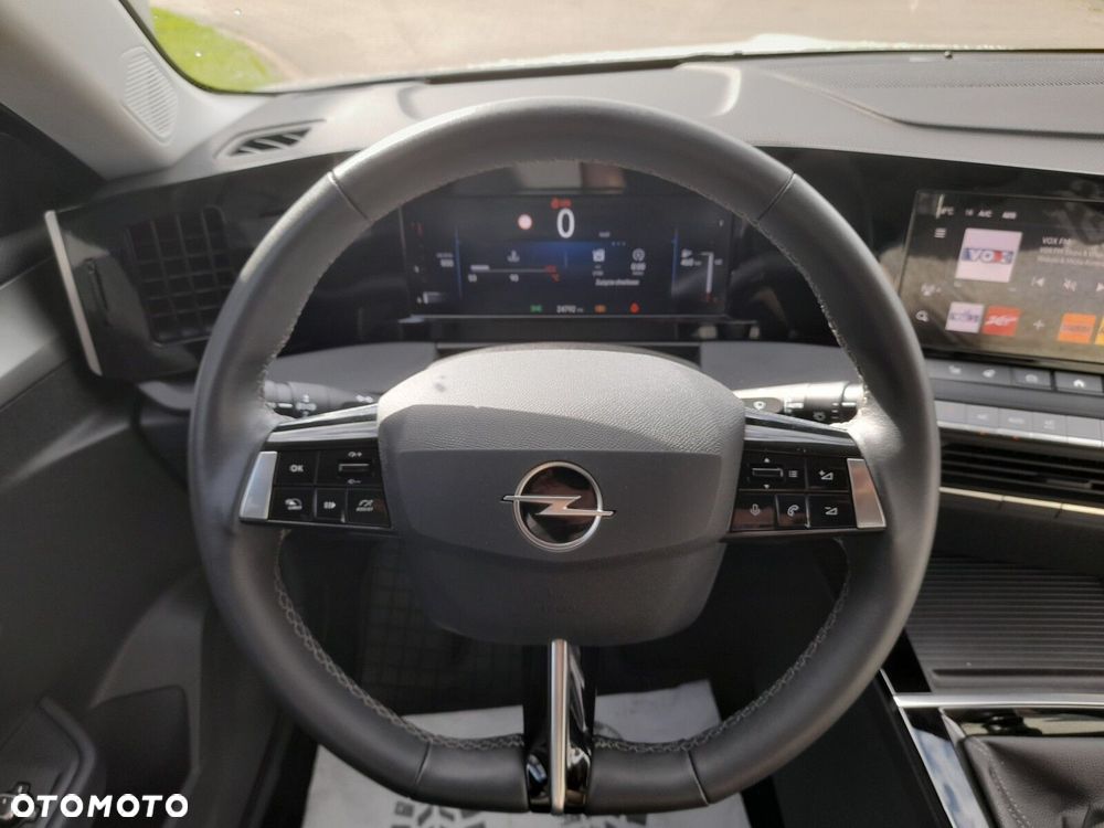 Opel Astra 1.2 T Elegance S&S - 24