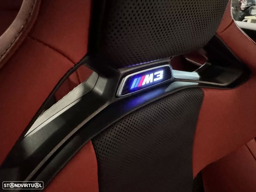 BMW M3 Competition xDrive Pack 50 anos M - 31