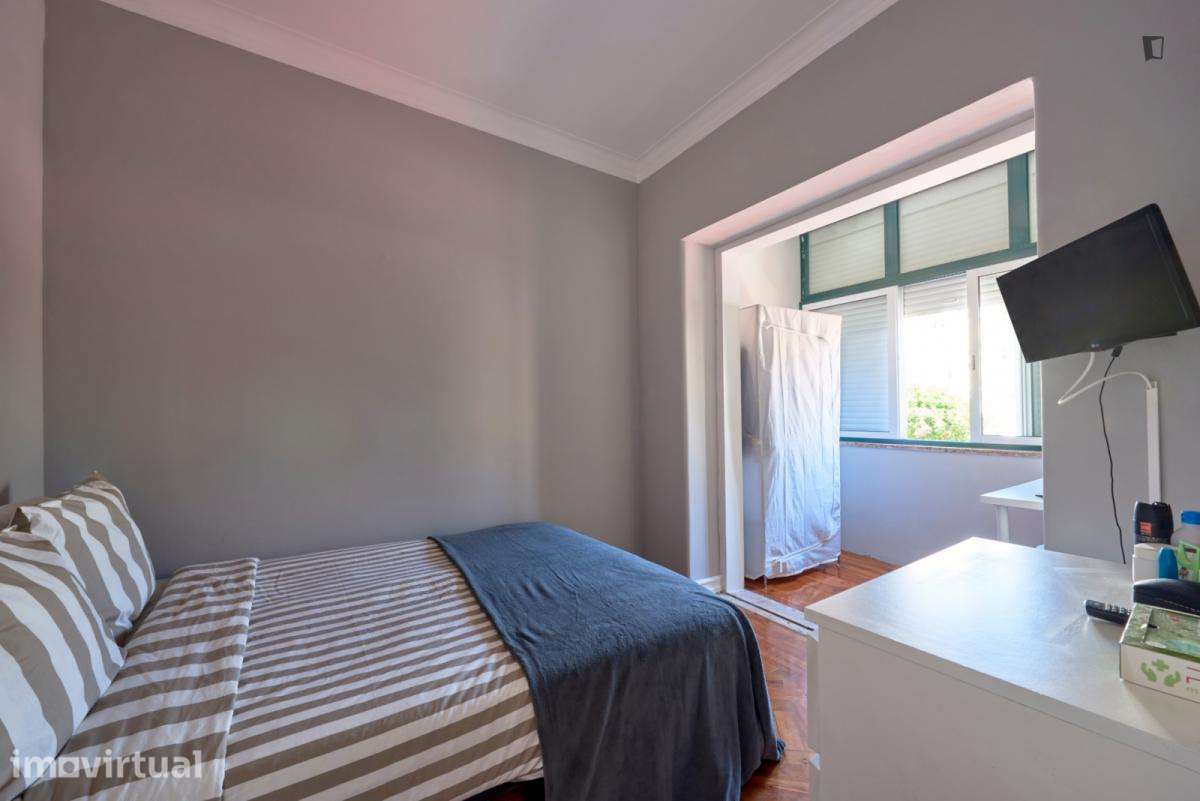 Quarto - localizado em Amadora Lisbon - Grande imagem: 3/24