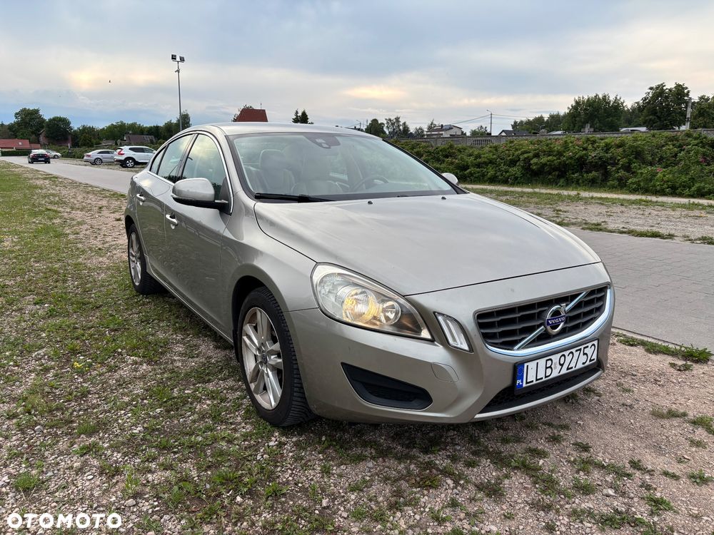 Volvo S60 D3 Geartronic Momentum - 1
