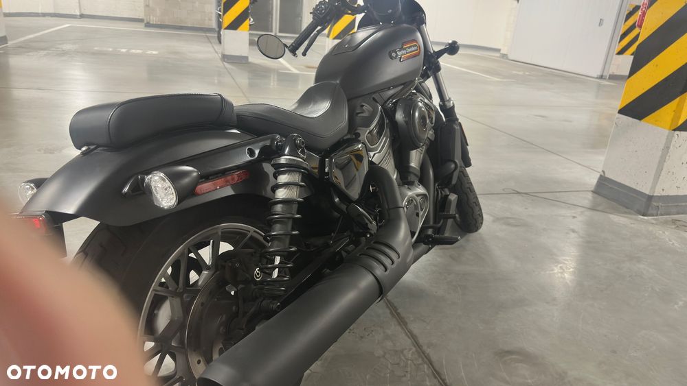 Harley-Davidson Sportster Nightster 975 - 10