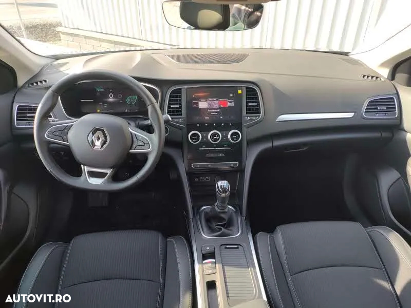 Renault Megane TCe 140 GPF Techno - 3