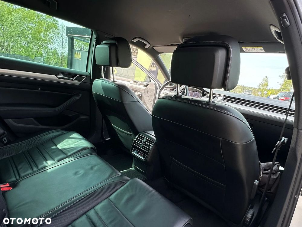 Volkswagen Passat 2.0 TDI Bi-Turbo BMT 4Mot Highline DSG - 22