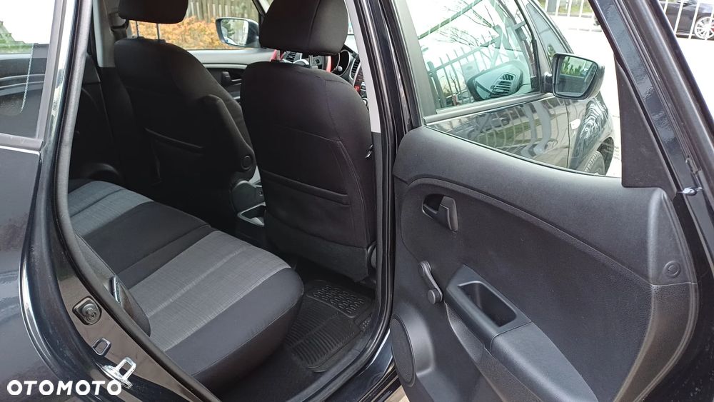 Kia Venga - 21