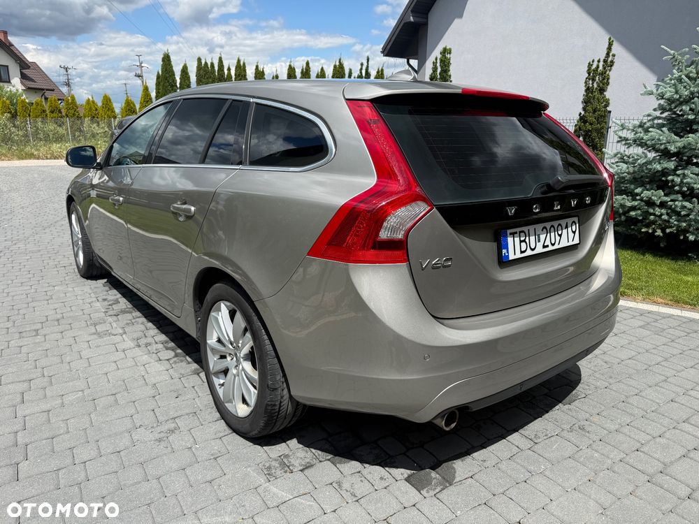 Volvo V60 D3 Summum - 3