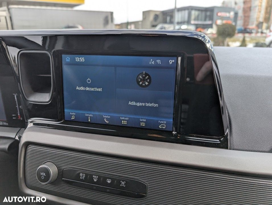 Ford Transit Courier - 14