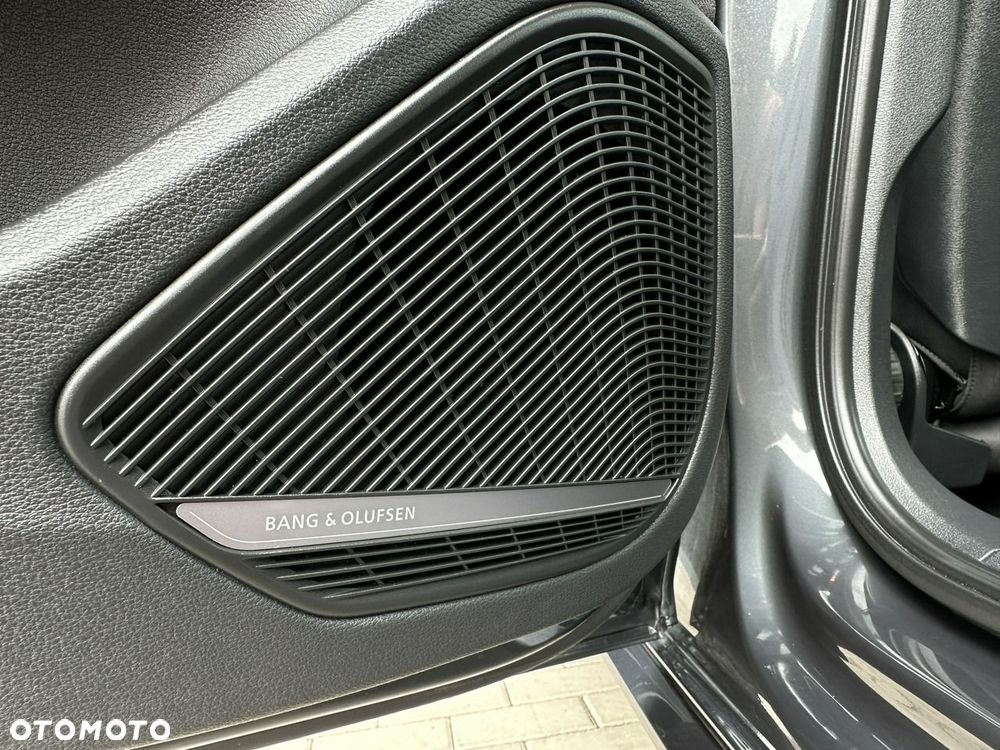 Audi A4 Avant 40 TFSI S tronic S line - 28