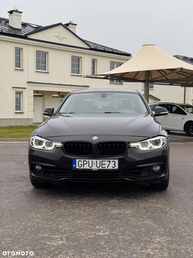 BMW Seria 3 318i Sport Line - 17