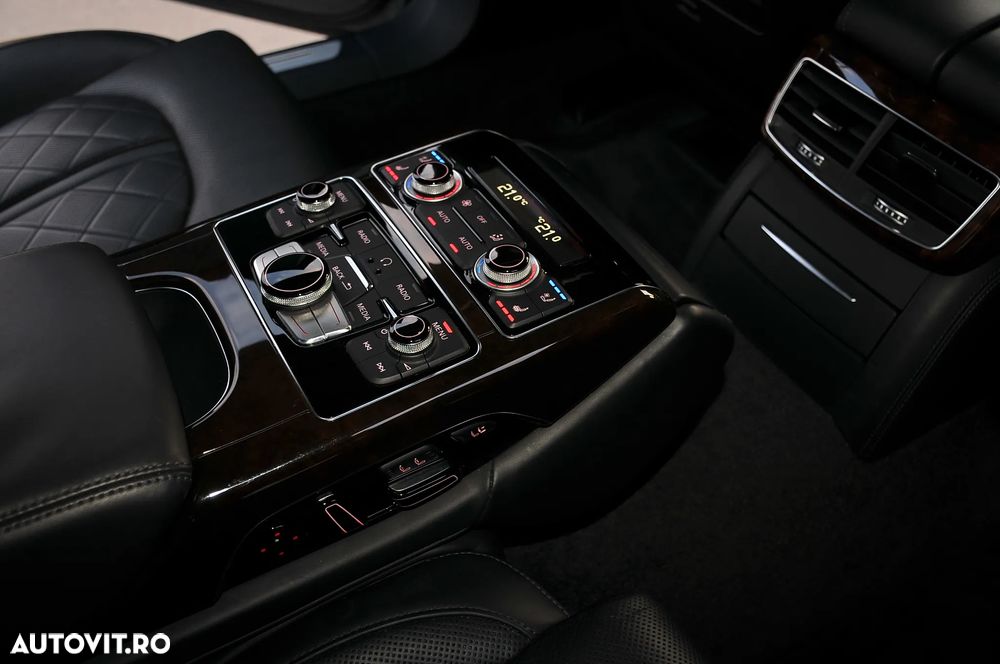Audi A8 - 33