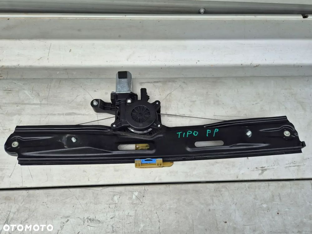 Podnośnik mechanizm podnoszenia szyb prawy przód Fiat Tipo II
