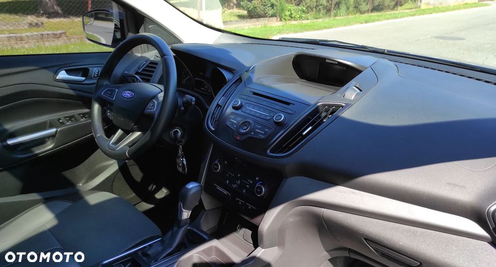 Ford Escape 2.0 EcoBoost AWD Titanium - 27