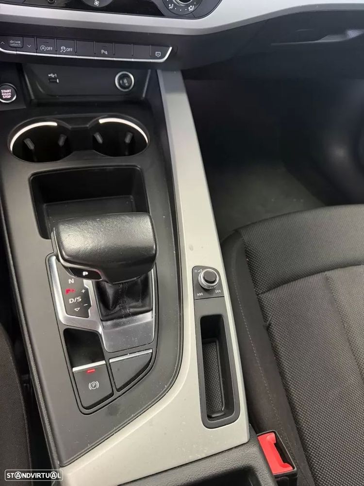 Audi A4 Avant 30 TDI Advanced S tronic - 9