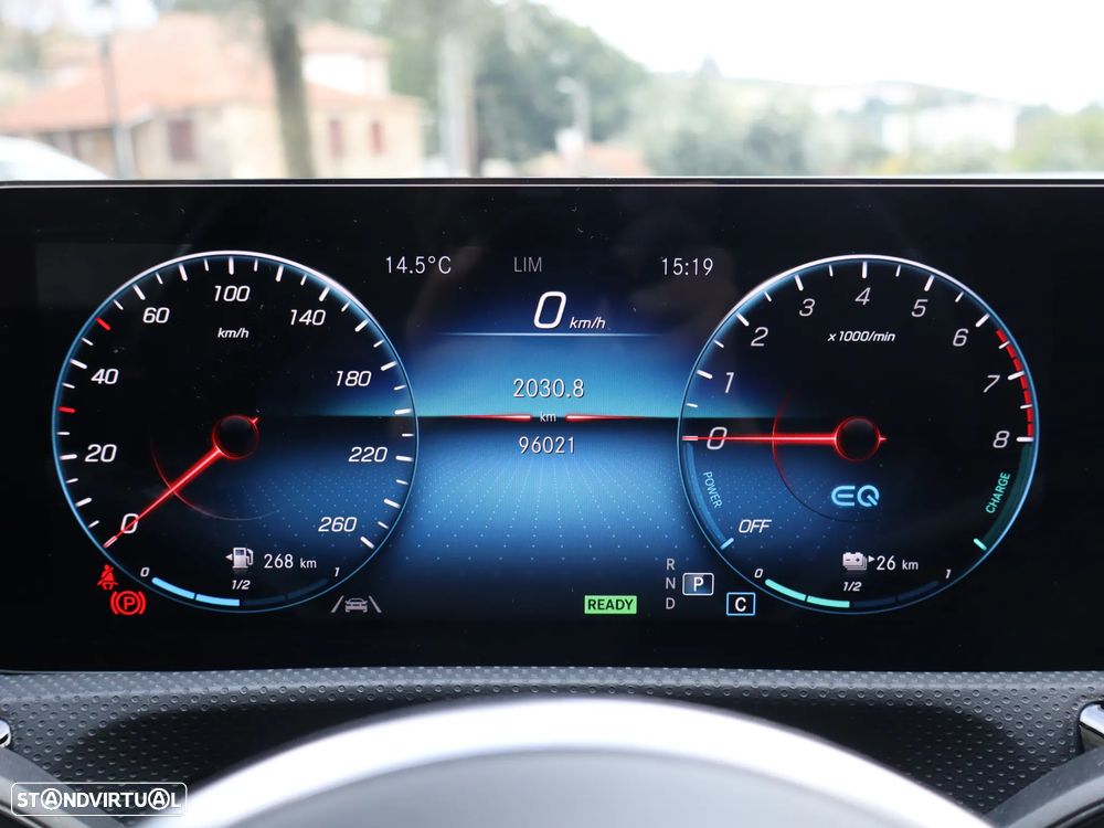 Mercedes-Benz CLA 250 e Shooting Brake Progressive - 19