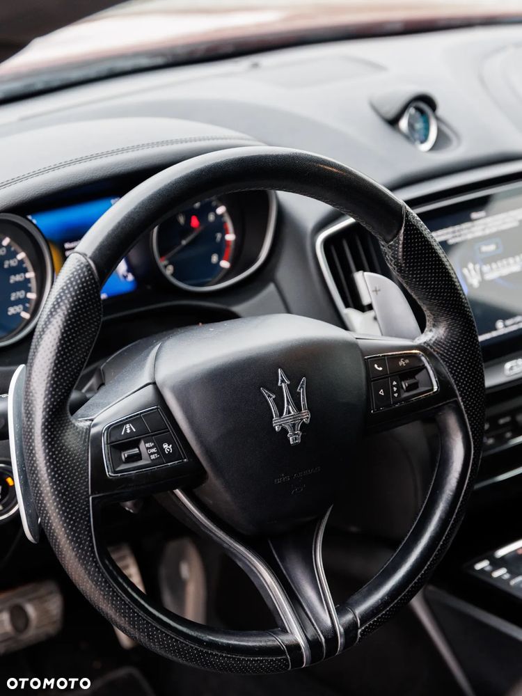 Maserati Ghibli - 15