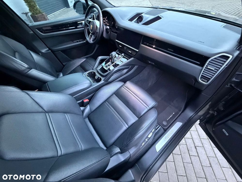 Porsche Cayenne Tiptronic S Platinum Edition - 18