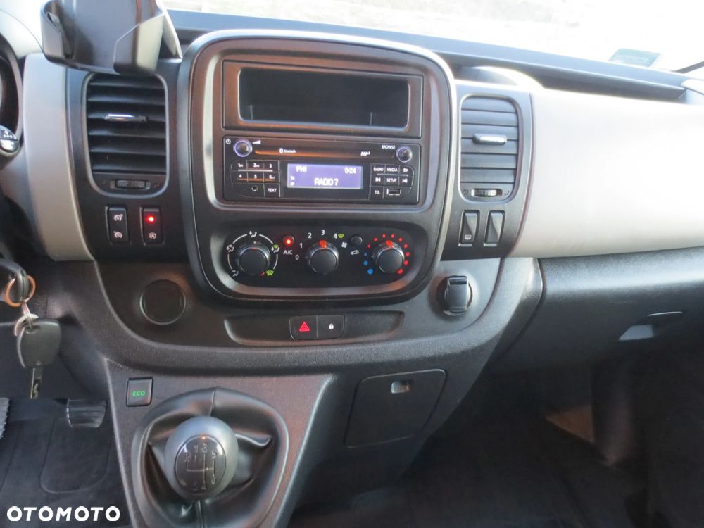 Renault Trafic - 12