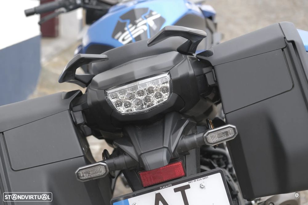 Suzuki GSX 1000 GT - 9