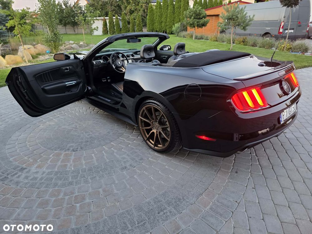 Ford Mustang Cabrio 5.0 Ti-VCT V8 Black Shadow Edition - 5