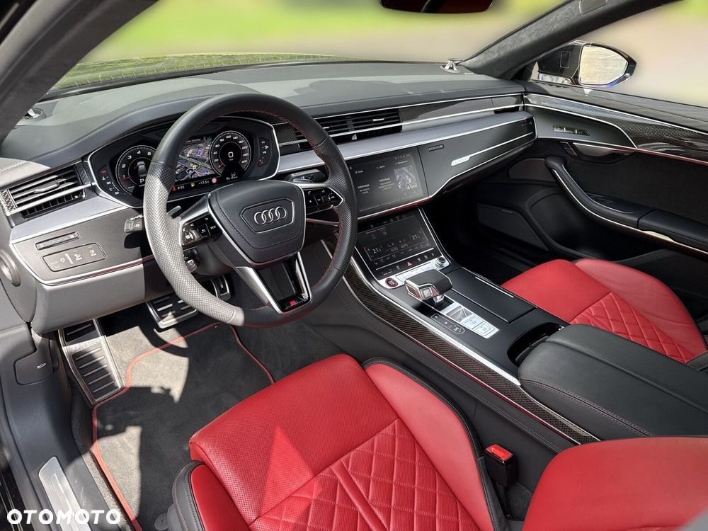 Audi S8 - 9
