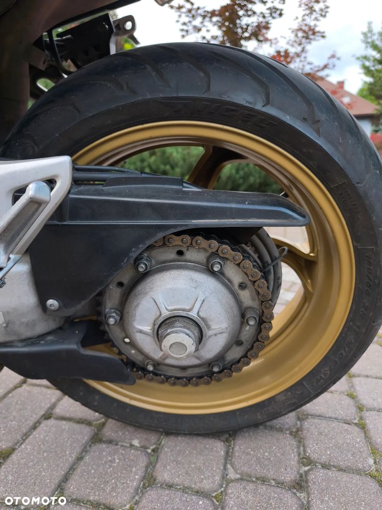 Honda VFR - 8