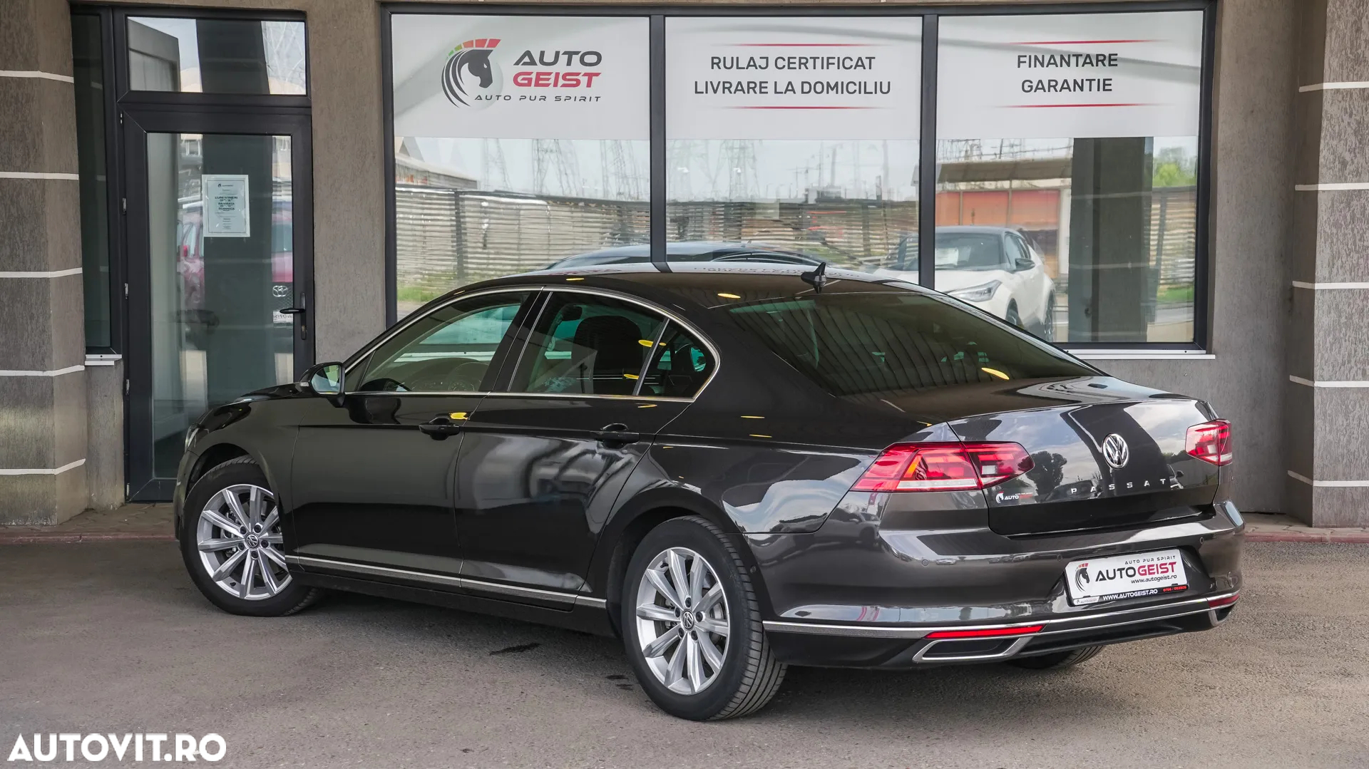 Volkswagen Passat 2.0 TDI SCR DSG Highline - 6