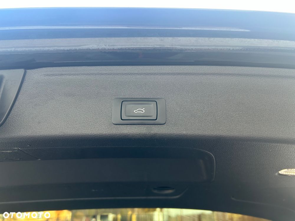 Audi A4 Avant 35 TDI S tronic - 39