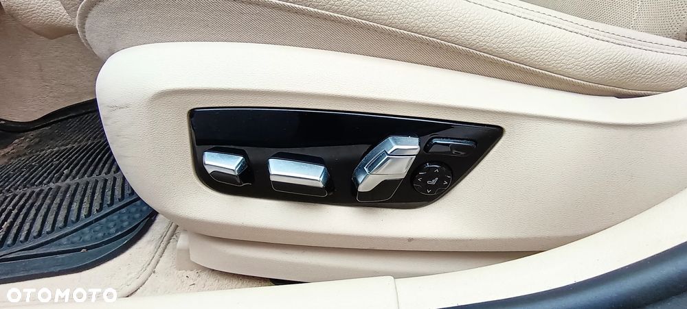 BMW Seria 5 520d Luxury Line sport - 15