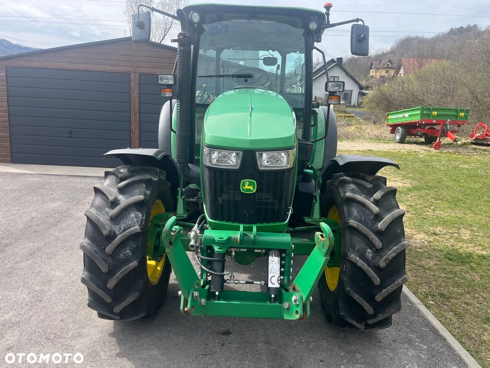 John Deere 5085M - 2