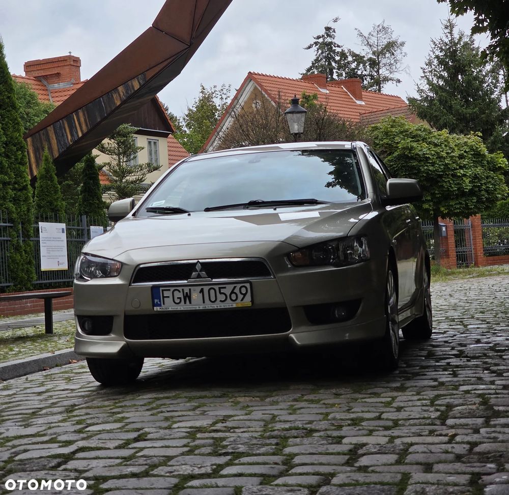 Mitsubishi Lancer 1.8 Intense - 1