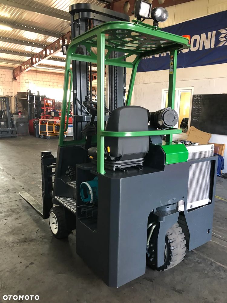 Combilift [2012] WÓZEK 4-kierunkowy COMBILIFT C2500CB gaz 2,5t - 6