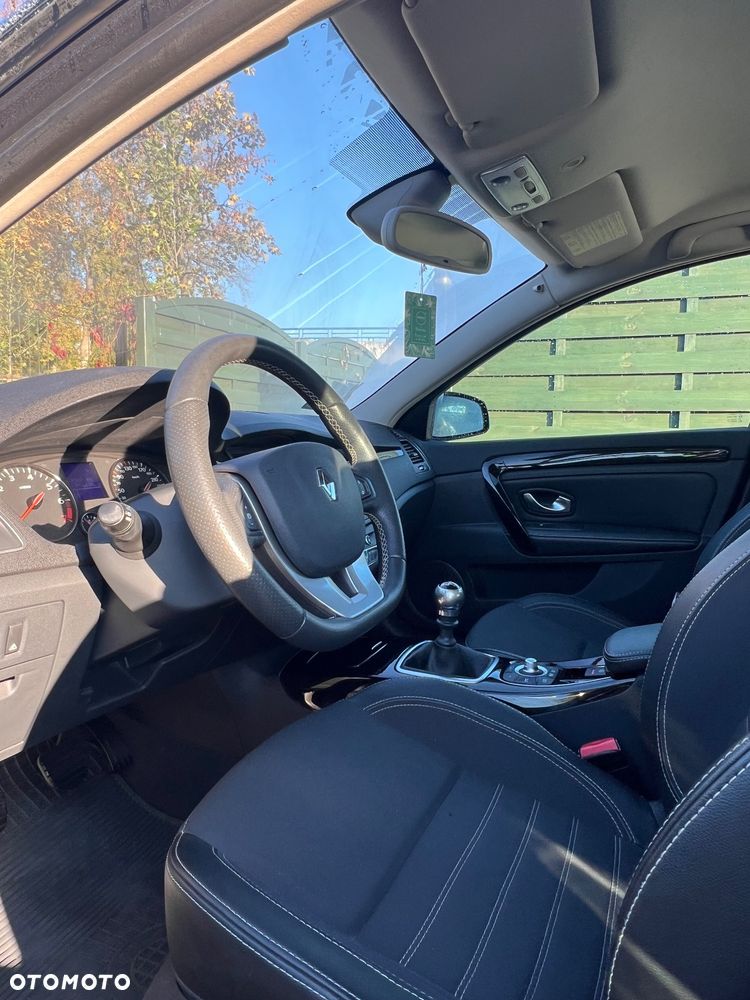Renault Laguna 2.0 Bose Edition - 6