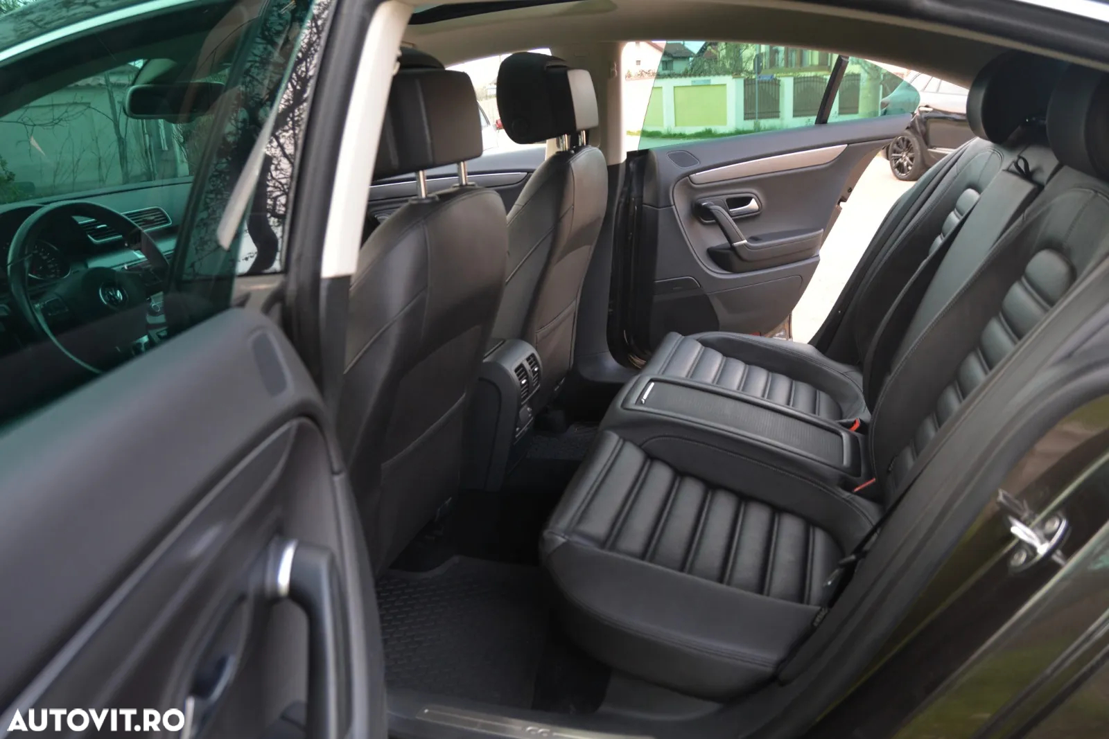 Volkswagen Passat CC 2.0 TDI BlueMotion Technology DSG Exclusive - 18