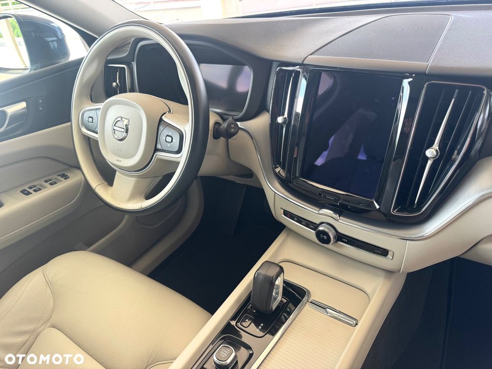 Volvo XC 60 T6 AWD Recharge Geartronic Inscription - 14