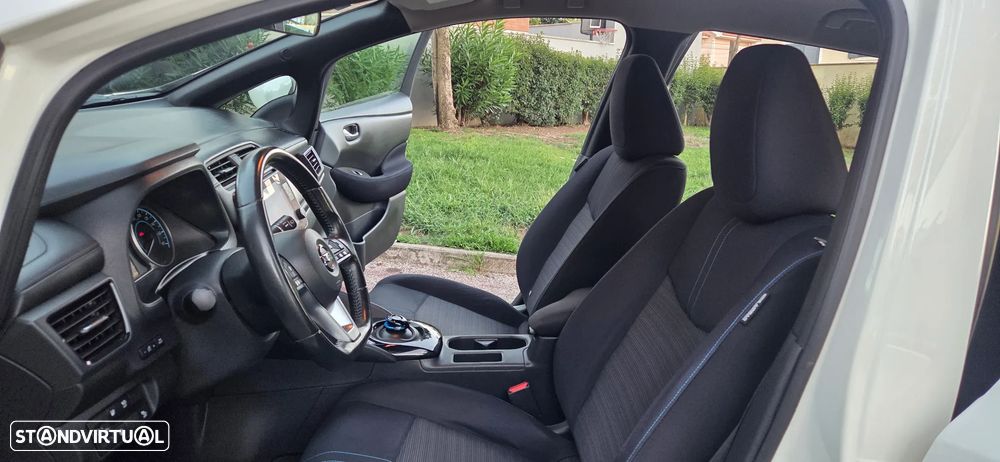 Nissan Leaf N-Connecta - 10